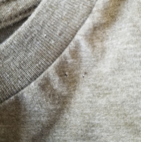 Marvel Avengers Assemble Graphic Tee. Olive Green. Size M. - Picture 5 of 5